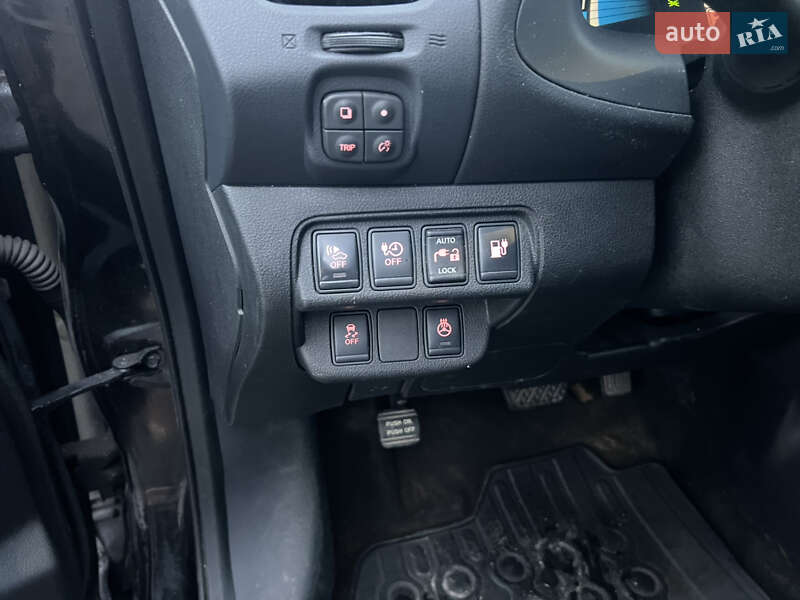 Хэтчбек Nissan Leaf 2014 в Харькове