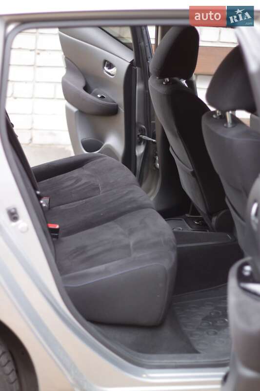 Хэтчбек Nissan Leaf 2016 в Днепре фото 15 Хэтчбек Nissan Leaf 2016 в Днепре