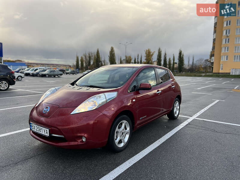Хетчбек Nissan Leaf 2013 в Кам'янець-Подільському фото 6 Хетчбек Nissan Leaf 2013 в Кам'янець-Подільському