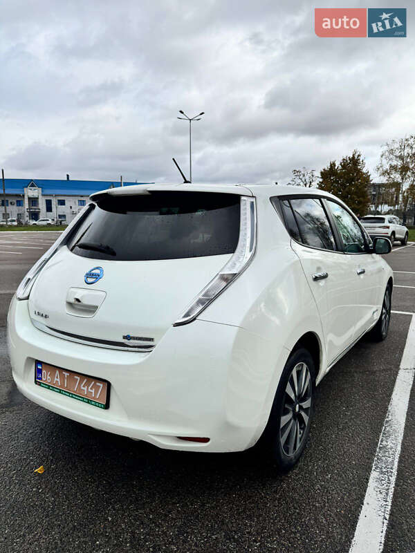Хэтчбек Nissan Leaf 2015 в Житомире фото 5 Хэтчбек Nissan Leaf 2015 в Житомире