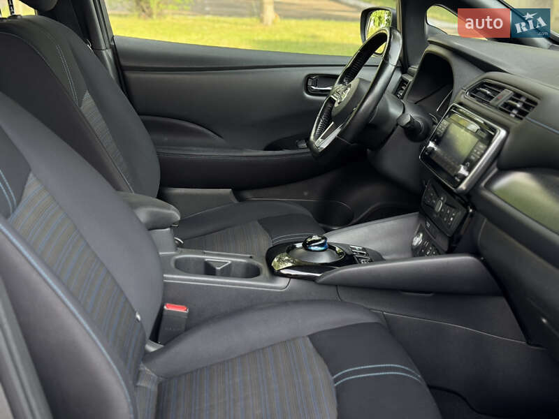 Хэтчбек Nissan Leaf 2019 в Киеве фото 12 Хэтчбек Nissan Leaf 2019 в Киеве