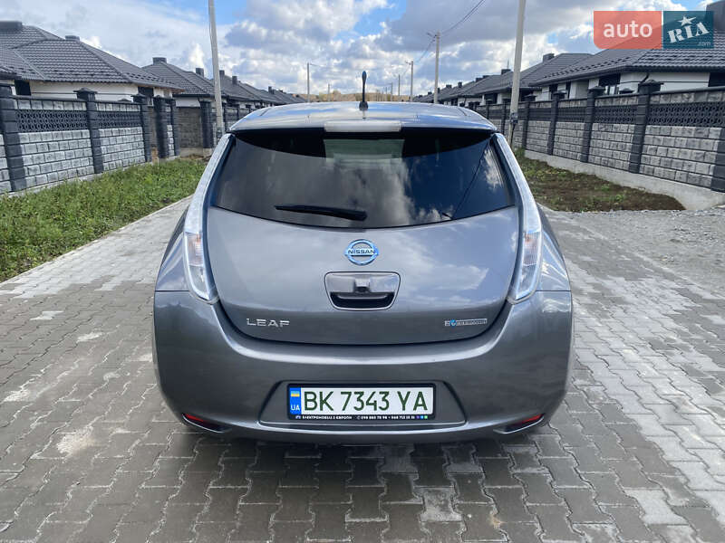 Хэтчбек Nissan Leaf 2014 в Ровно фото 7 Хэтчбек Nissan Leaf 2014 в Ровно