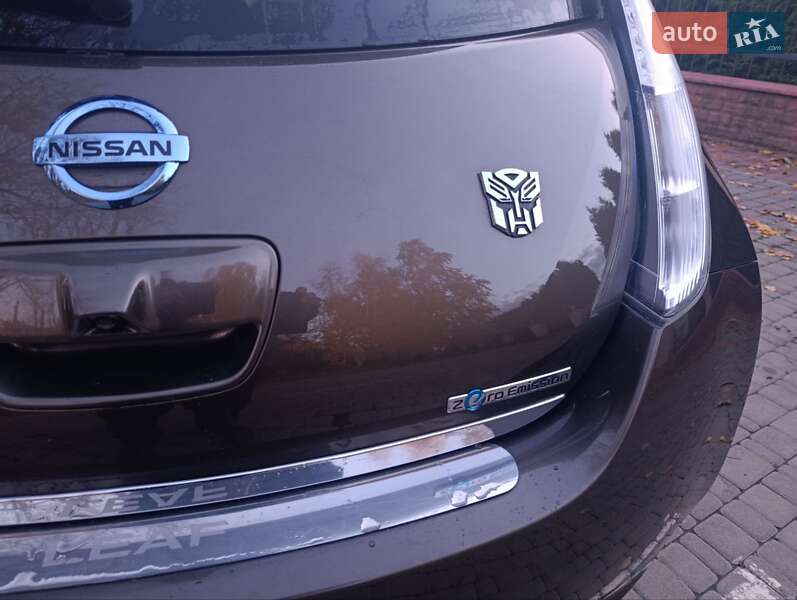 Хэтчбек Nissan Leaf 2016 в Киеве фото 48 Хэтчбек Nissan Leaf 2016 в Киеве