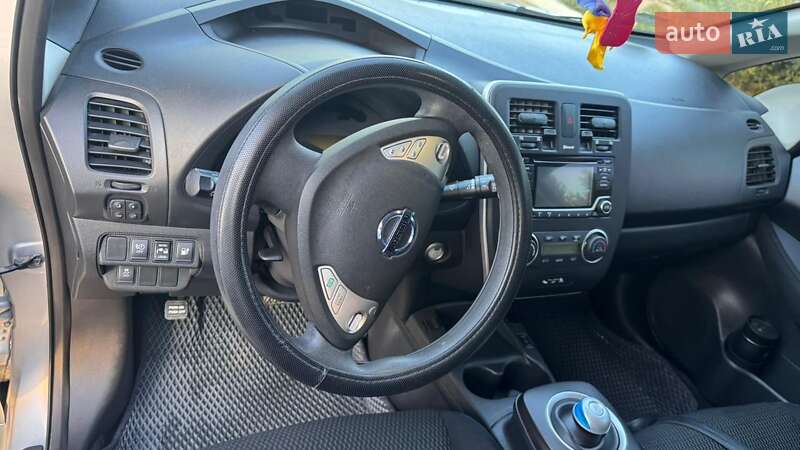 Хэтчбек Nissan Leaf 2016 в Харькове