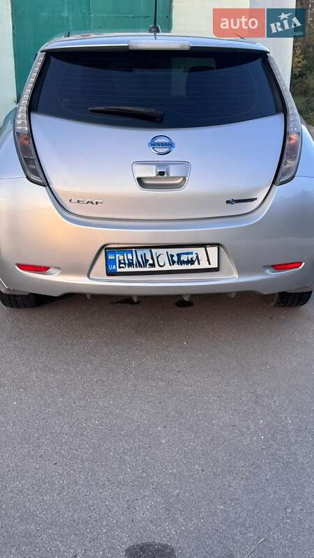 Хэтчбек Nissan Leaf 2016 в Харькове