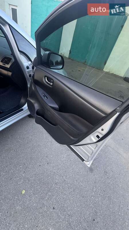 Хэтчбек Nissan Leaf 2016 в Харькове