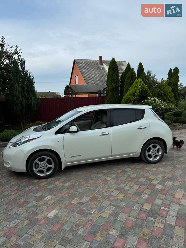 Хетчбек Nissan Leaf 2012 в Любомлі