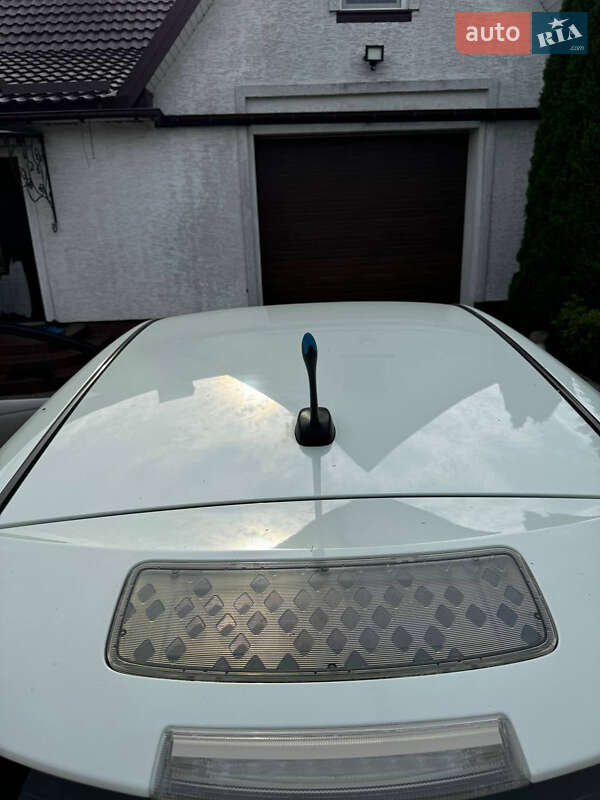 Хетчбек Nissan Leaf 2012 в Любомлі