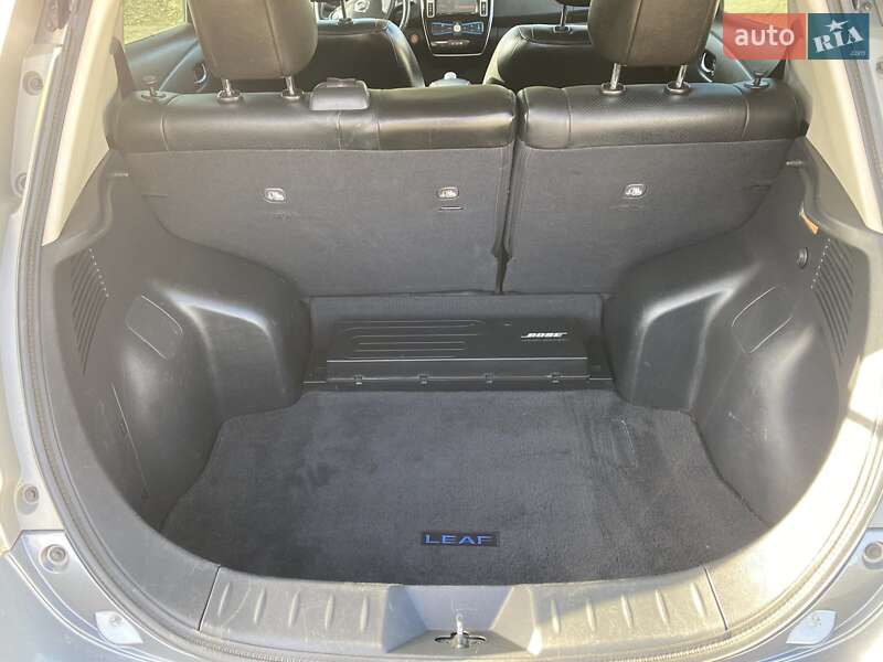 Хэтчбек Nissan Leaf 2015 в Одессе