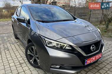 Хэтчбек Nissan Leaf 2018 в Львове
