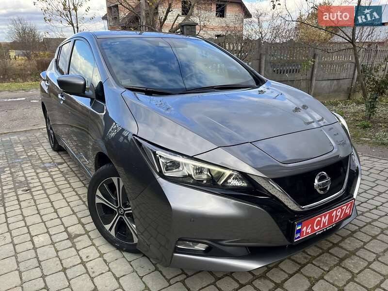 Хэтчбек Nissan Leaf 2018 в Львове