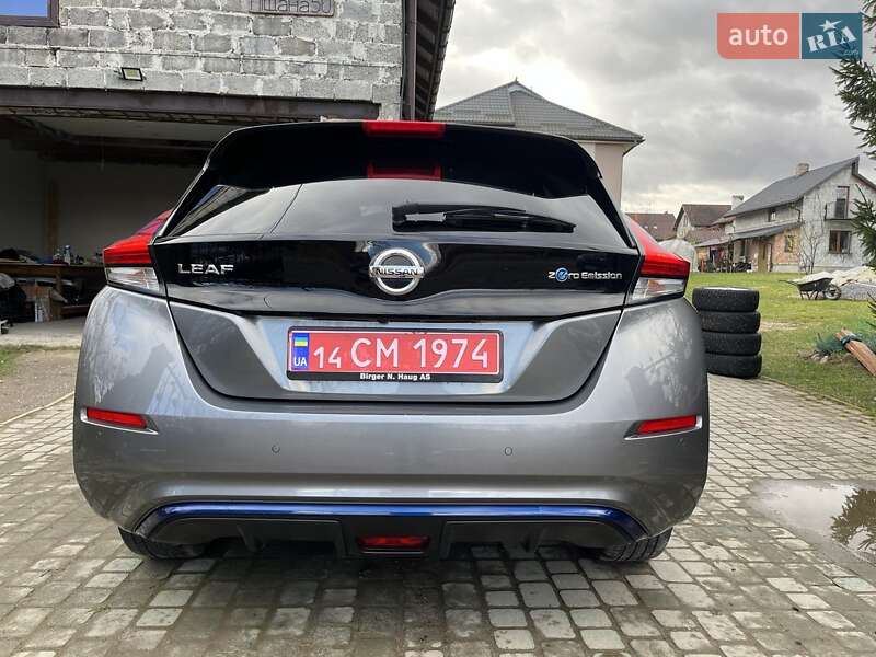 Хэтчбек Nissan Leaf 2018 в Львове