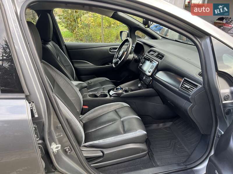 Хэтчбек Nissan Leaf 2018 в Львове