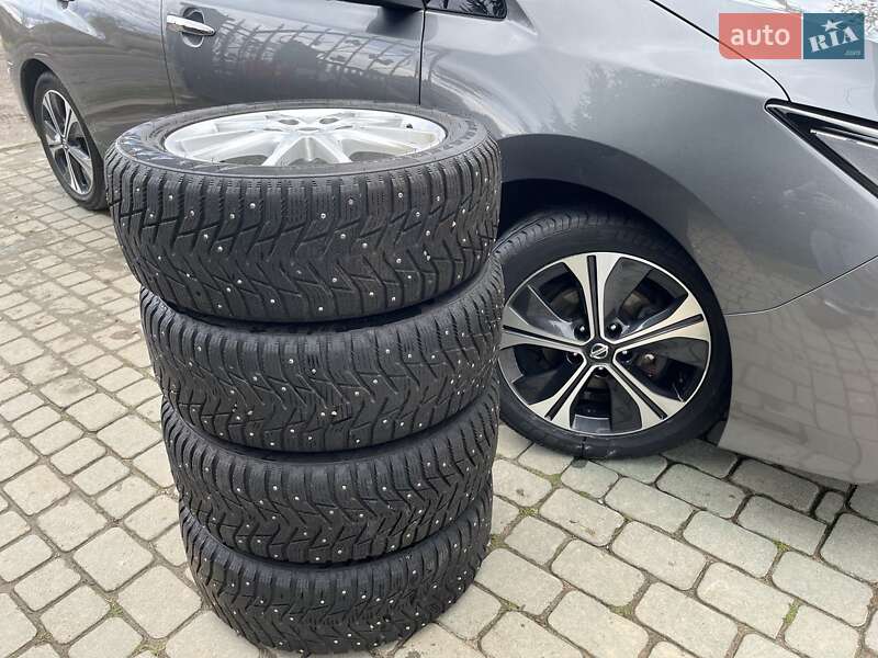 Хэтчбек Nissan Leaf 2018 в Львове