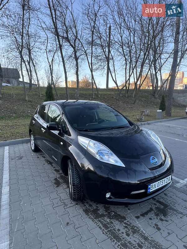 Хетчбек Nissan Leaf 2013 в Хмельницькому
