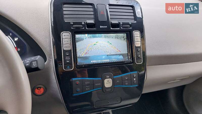 Хэтчбек Nissan Leaf 2017 в Киеве