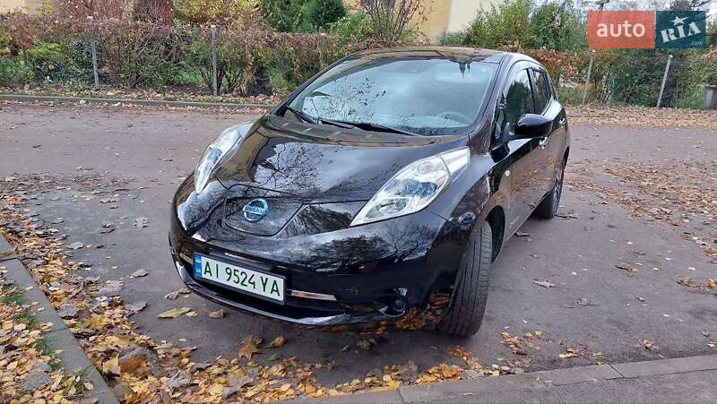 Хэтчбек Nissan Leaf 2017 в Киеве