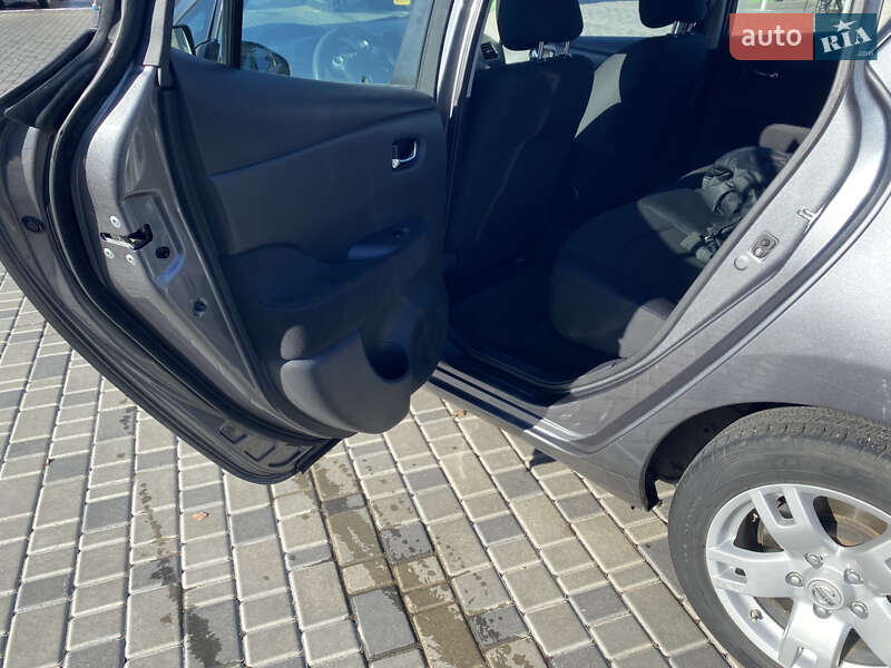 Хэтчбек Nissan Leaf 2015 в Кропивницком фото 15 Хэтчбек Nissan Leaf 2015 в Кропивницком