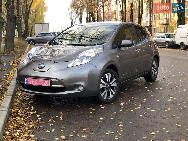 Хэтчбек Nissan Leaf 2016 в Сумах
