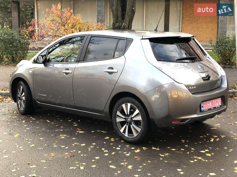 Хэтчбек Nissan Leaf 2016 в Сумах