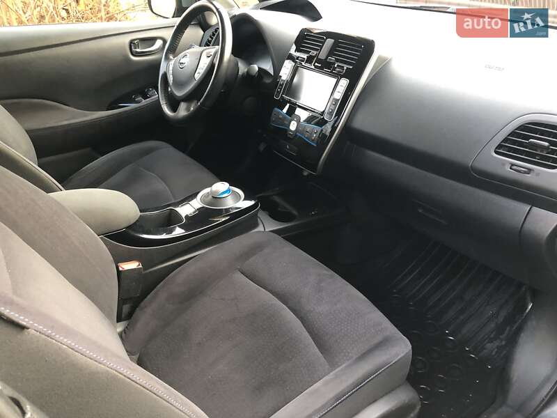 Хэтчбек Nissan Leaf 2016 в Сумах