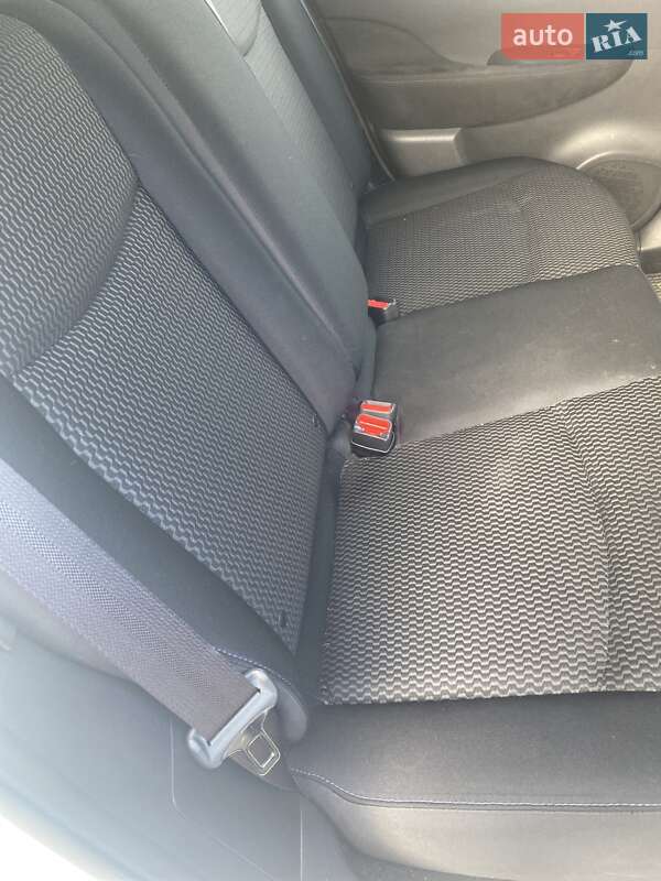 Хэтчбек Nissan Leaf 2014 в Луцке