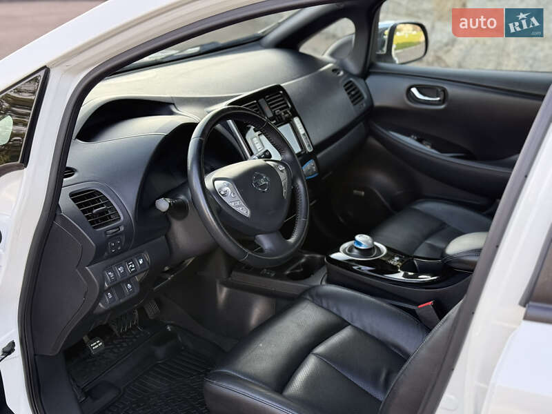 Хэтчбек Nissan Leaf 2014 в Ровно фото 15 Хэтчбек Nissan Leaf 2014 в Ровно