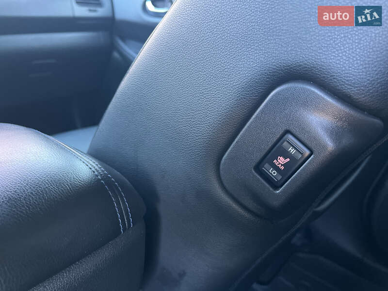 Хетчбек Nissan Leaf 2015 в Володимирі