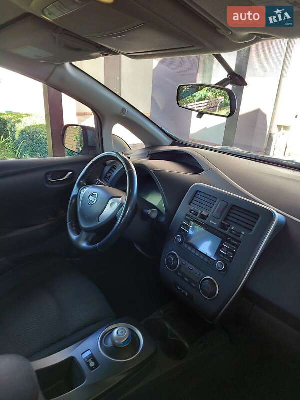Хэтчбек Nissan Leaf 2014 в Киеве фото 4 Хэтчбек Nissan Leaf 2014 в Киеве