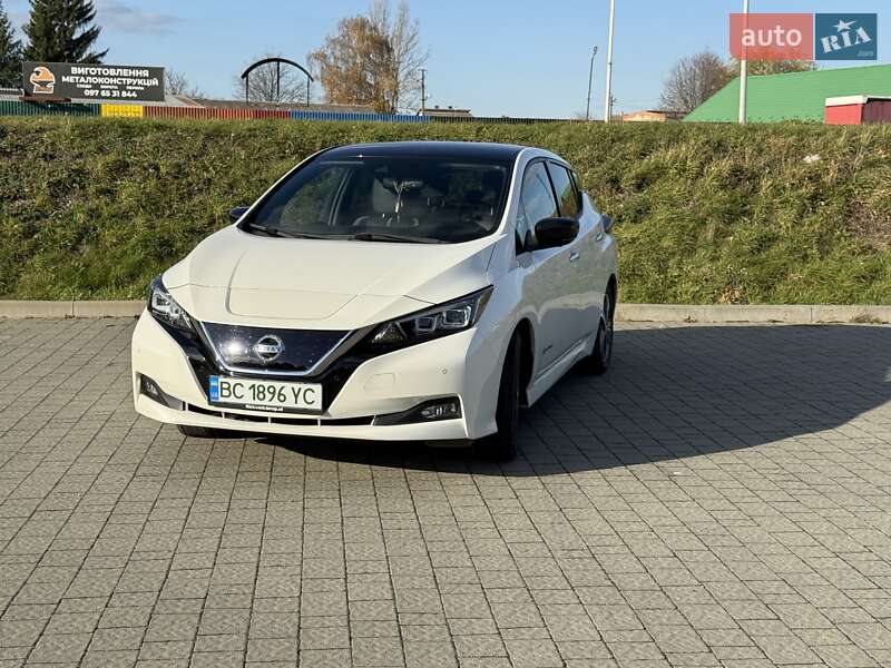 Хэтчбек Nissan Leaf 2019 в Львове