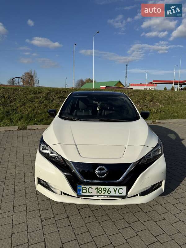 Хэтчбек Nissan Leaf 2019 в Львове