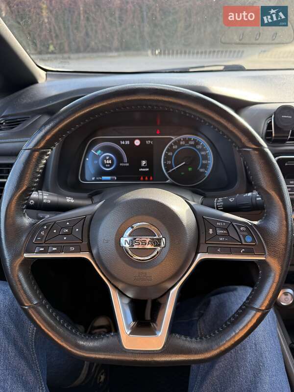 Хэтчбек Nissan Leaf 2019 в Львове