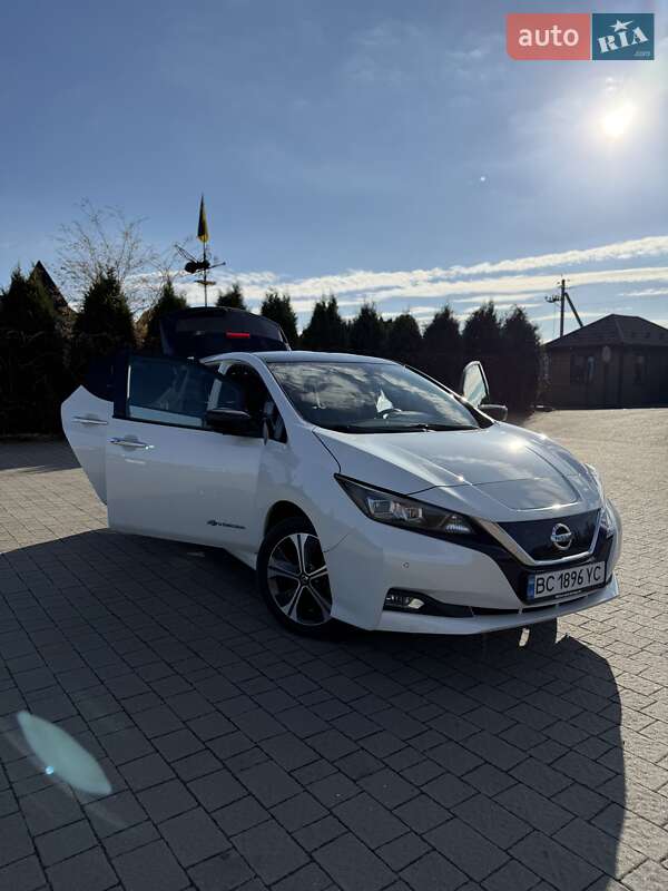 Хэтчбек Nissan Leaf 2019 в Львове
