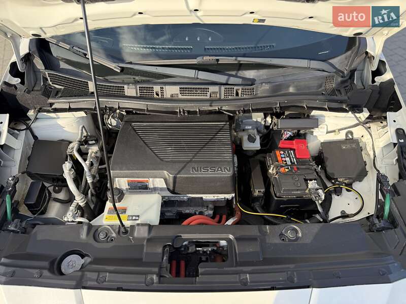 Хэтчбек Nissan Leaf 2019 в Львове