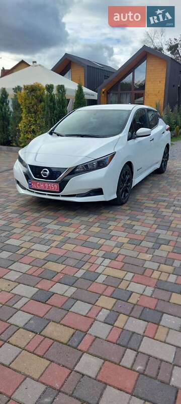 Хэтчбек Nissan Leaf 2019 в Львове