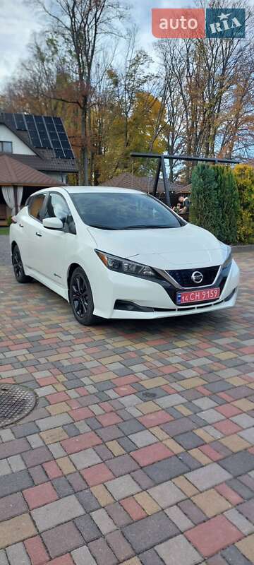 Хэтчбек Nissan Leaf 2019 в Львове