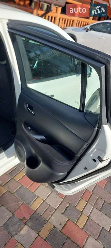 Хэтчбек Nissan Leaf 2019 в Львове