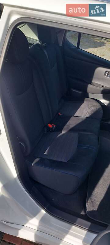 Хэтчбек Nissan Leaf 2019 в Львове