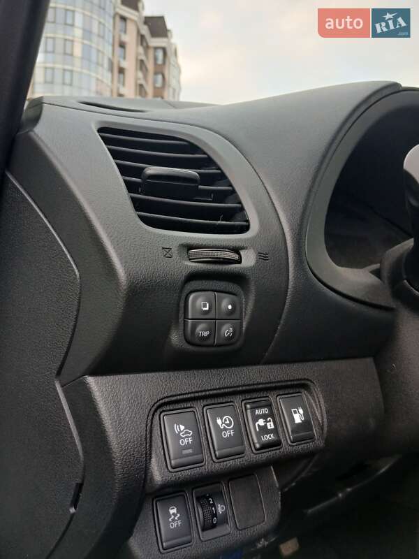 Хетчбек Nissan Leaf 2017 в Кременчуці