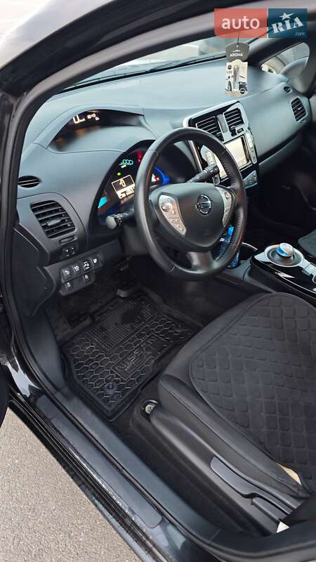 Хэтчбек Nissan Leaf 2017 в Каменец-Подольском фото 4 Хэтчбек Nissan Leaf 2017 в Каменец-Подольском