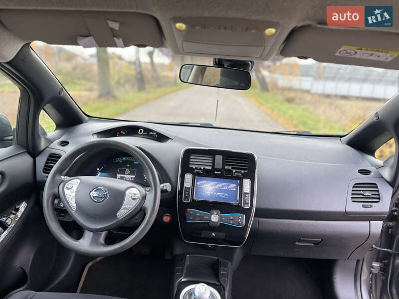 Хэтчбек Nissan Leaf 2014 в Владимире