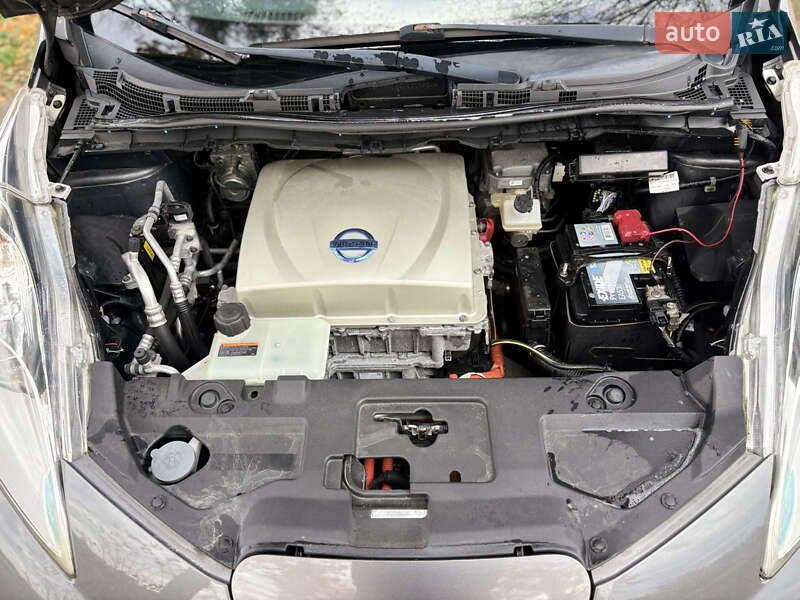 Хэтчбек Nissan Leaf 2014 в Владимире