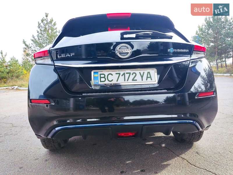 Хэтчбек Nissan Leaf 2018 в Золочеве