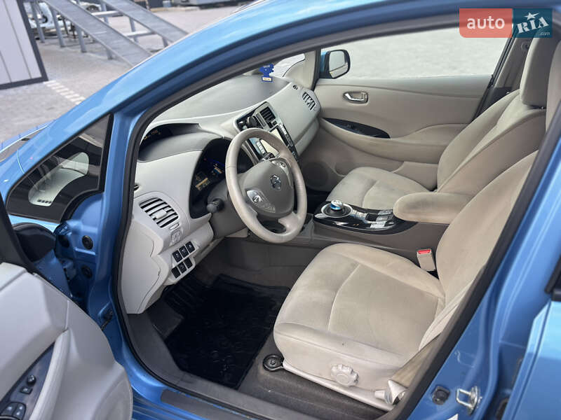 Хэтчбек Nissan Leaf 2011 в Владимире фото 14 Хэтчбек Nissan Leaf 2011 в Владимире