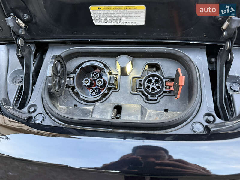 Хэтчбек Nissan Leaf 2018 в Черновцах