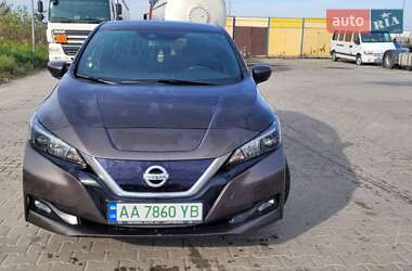 Хэтчбек Nissan Leaf 2018 в Киеве
