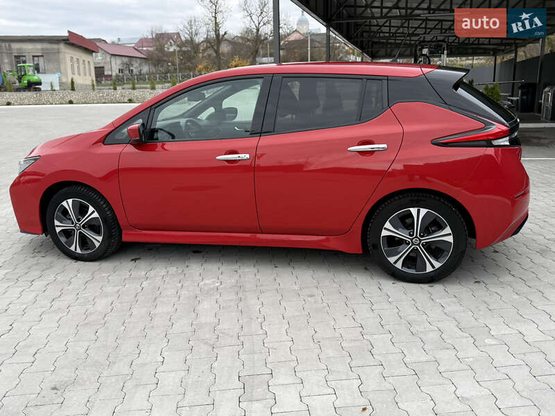 Хетчбек Nissan Leaf 2020 в Волочиську