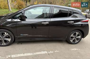 Хэтчбек Nissan Leaf 2018 в Тернополе