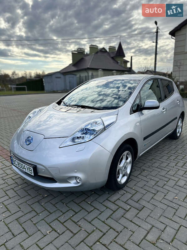 Хэтчбек Nissan Leaf 2012 в Золочеве фото 3 Хэтчбек Nissan Leaf 2012 в Золочеве