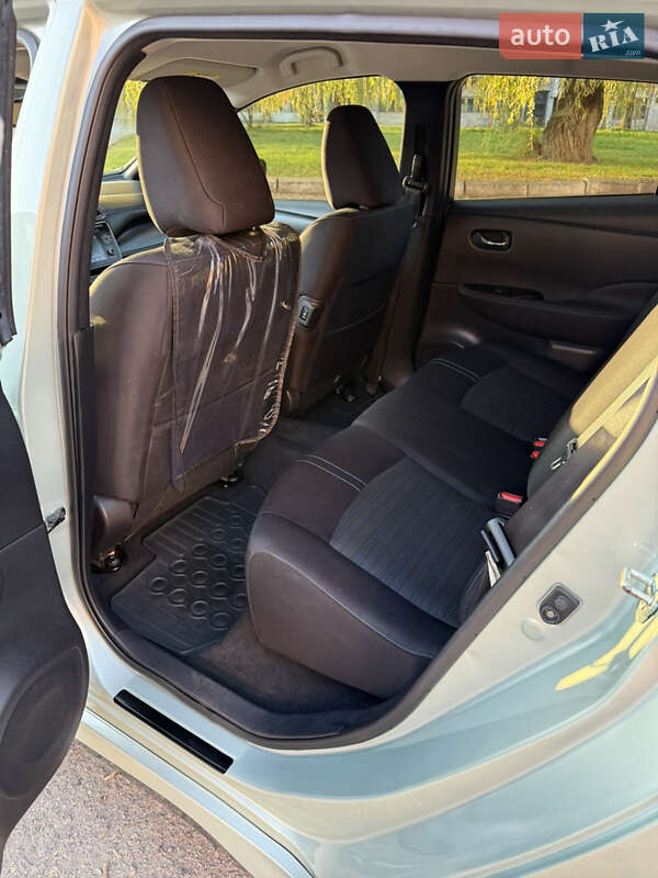 Хэтчбек Nissan Leaf 2018 в Ивано-Франковске